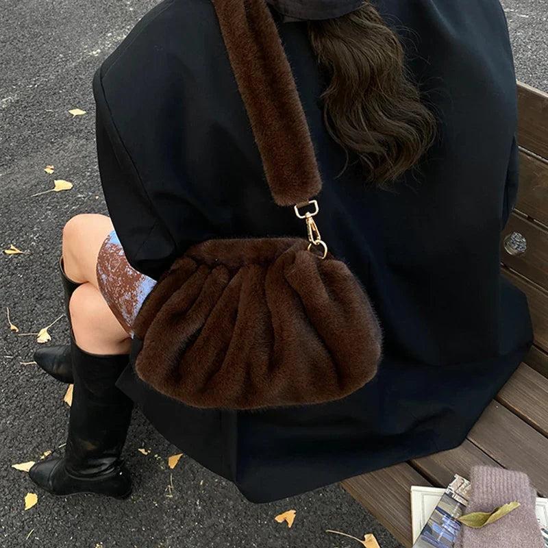 ELOWEN™|GATHERED SHOULDER BAG
