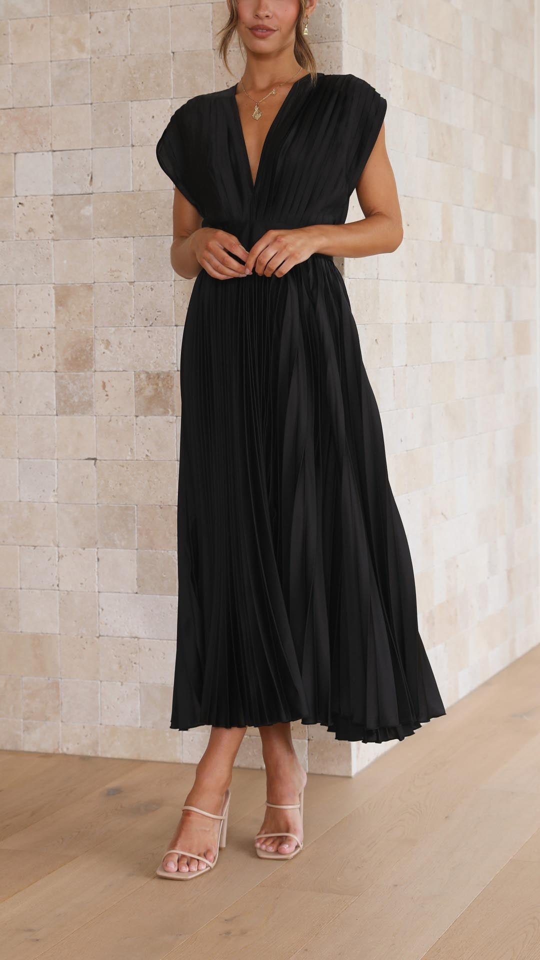 ISLA™ | ELEGANT PLEATED DRESS