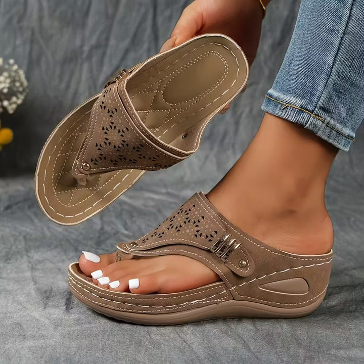 CAROLINA™|STEADY WEDGE SANDALS