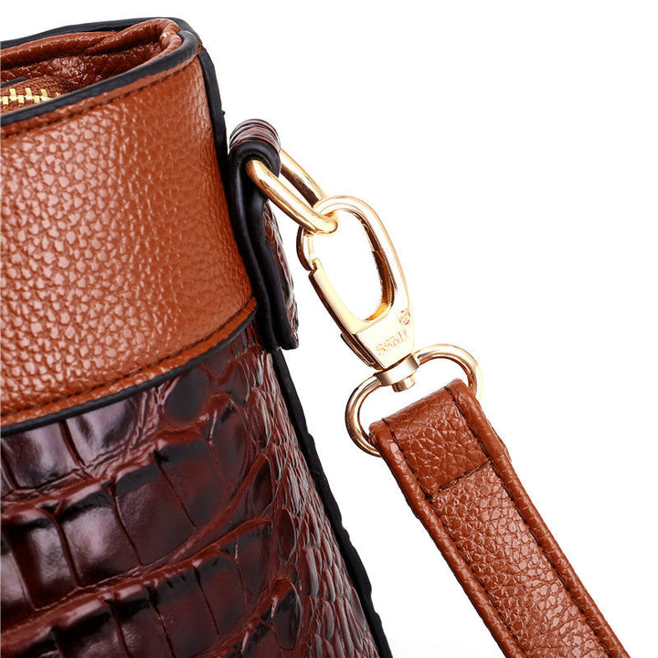 FRANCES™|CLASSIC HERITAGE SHOULDER BAG
