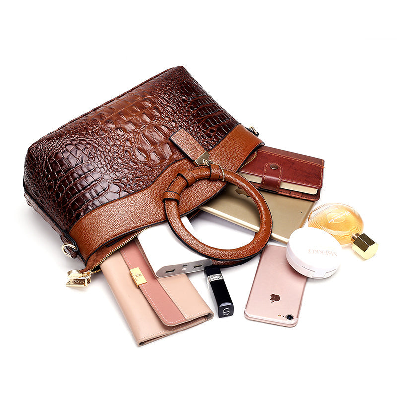 FRANCES™|CLASSIC HERITAGE SHOULDER BAG